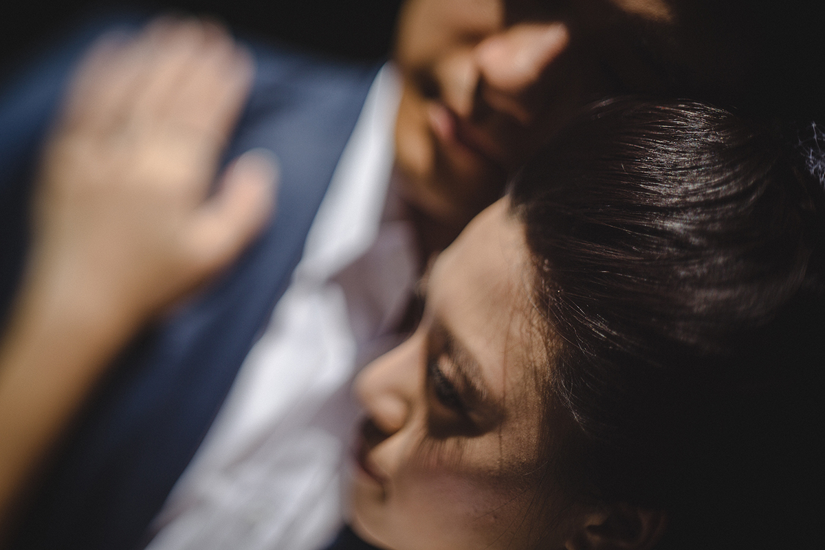 Elena Foresto Photographer Engagement in Tuscany