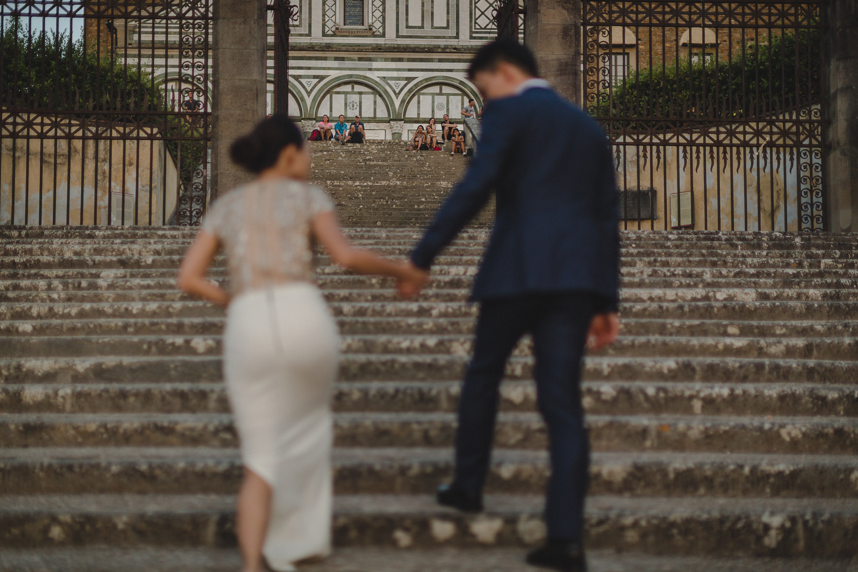 Elena Foresto Photographer Engagement in Tuscany