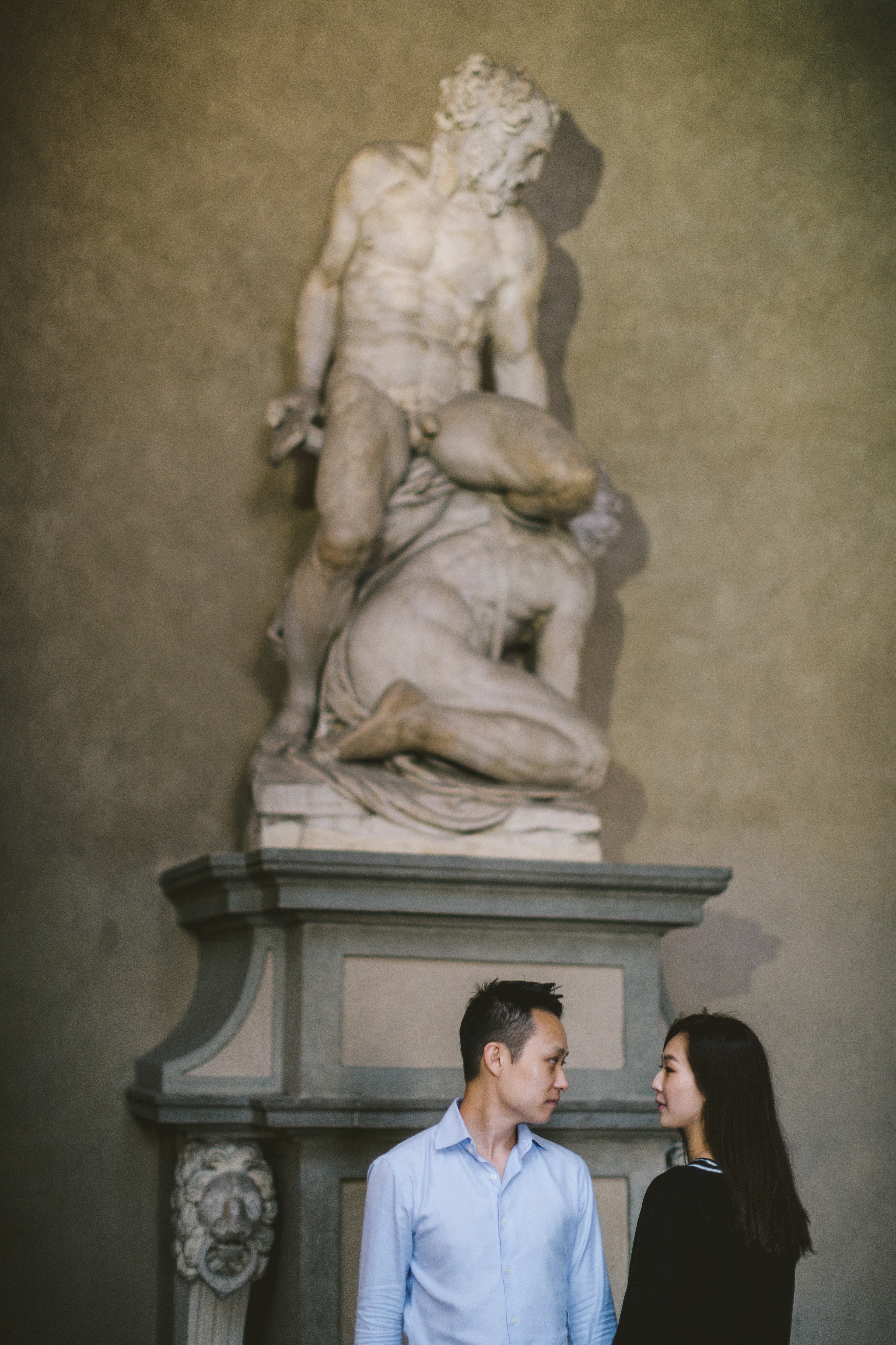 Elena Foresto Photographer Engagement in Florence