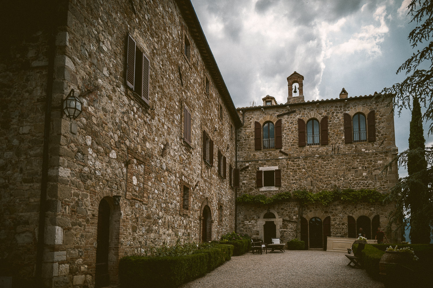 Wedding in Val Orcia_Borgo di Castelvecchio