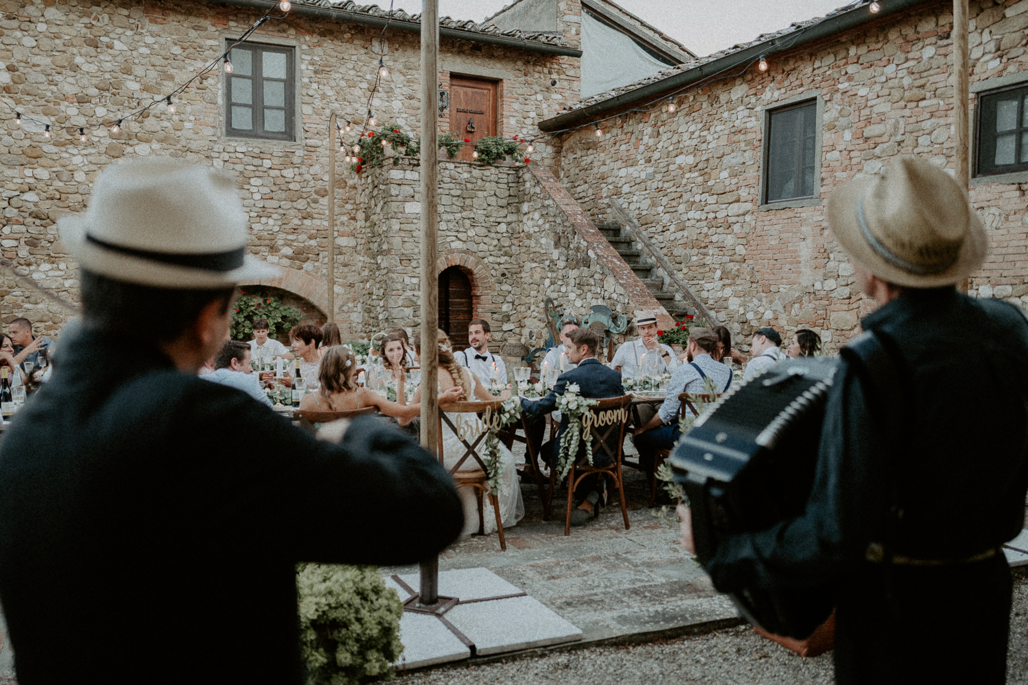 wedding photo in tuscany