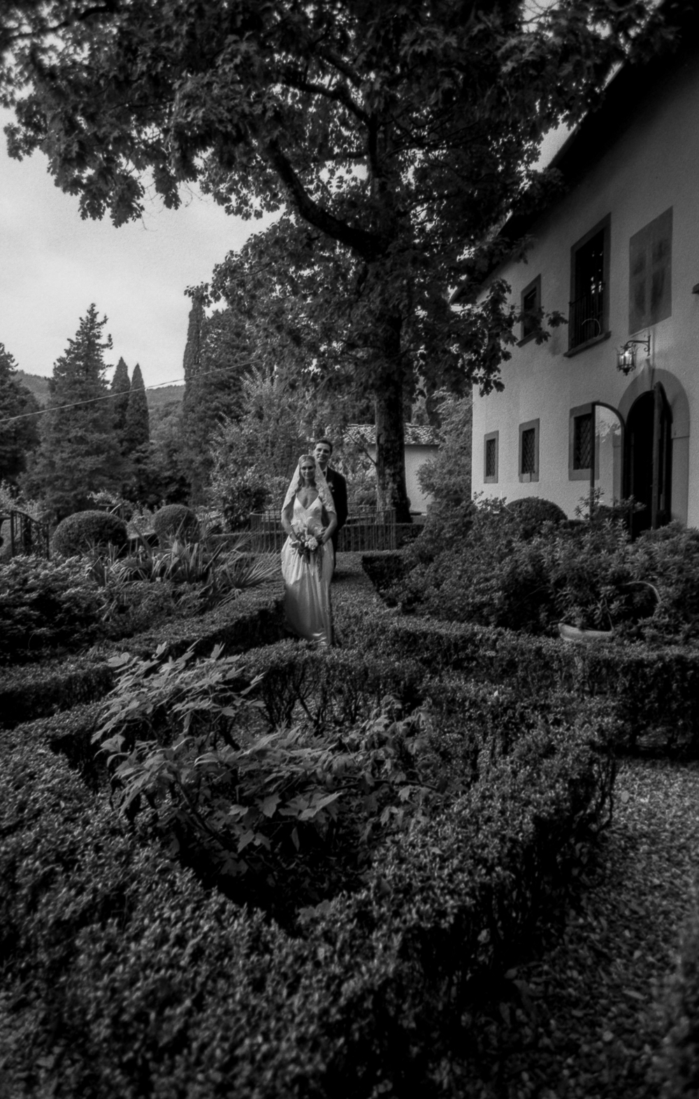 wedding tuscany elegant on film